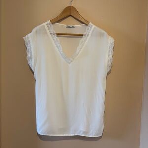 Dex Cream V-Neck Lace Sleeve Blouse